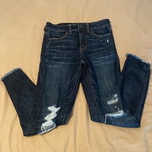 American eagle high rise begging crop distressed jeans